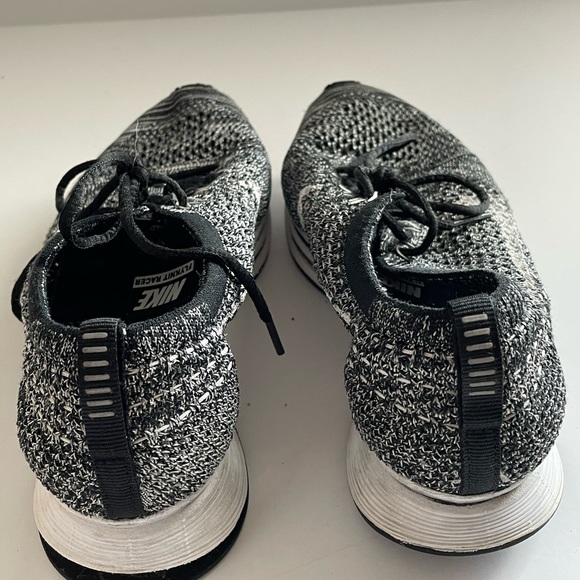 Nike Flyknit Racer Oreo 2 526628-012 US 6 Womens - Picture 12 of 14